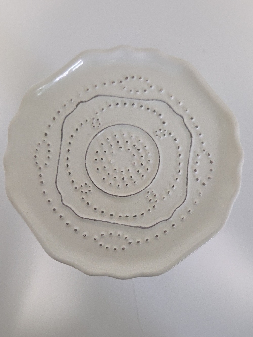 White Ceramic Small Pedestal Cake Stands - Set of 2 - Picture 5 of 7
